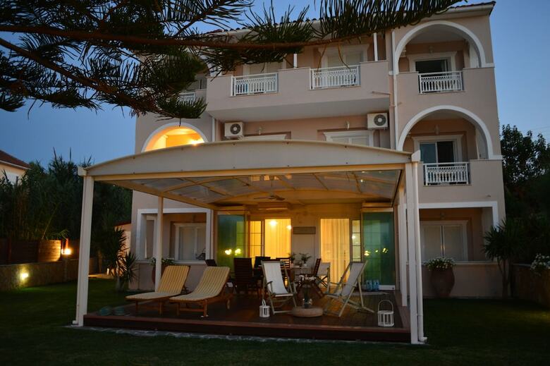 Bed & Breakfast Stefania Apartments