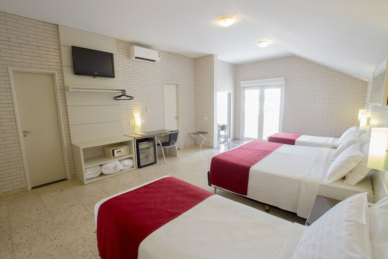 Hotel Confiance Soho Batel Centro