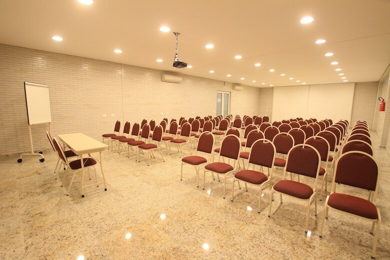 Hotel Confiance Centro C�vico