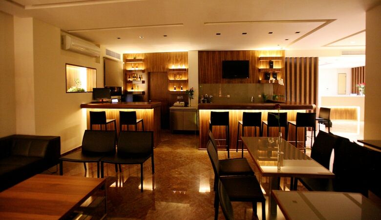 Alexakis Hotel & Spa