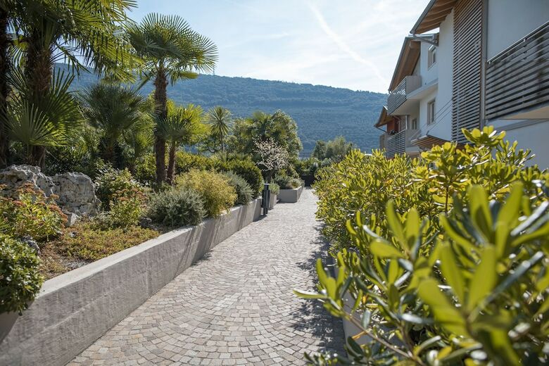 Residencia 4limoni Apartment Resort