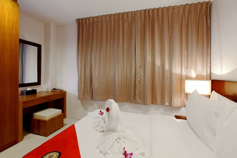 Aparthotel The Park Surin