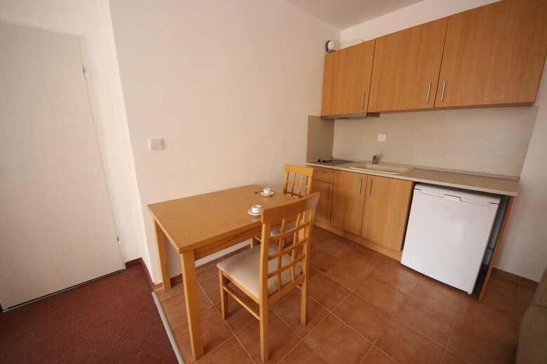Menada Ravda Apartments