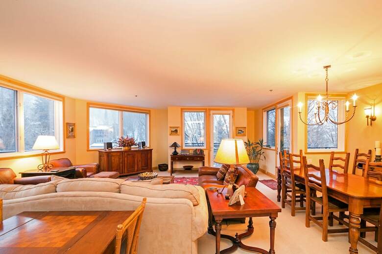 Apartamento Ice House Suites And Condominiums