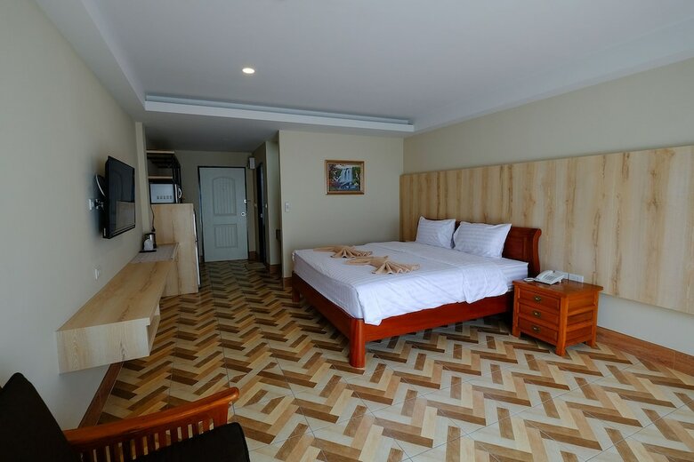 Hotel Harmony Inn
