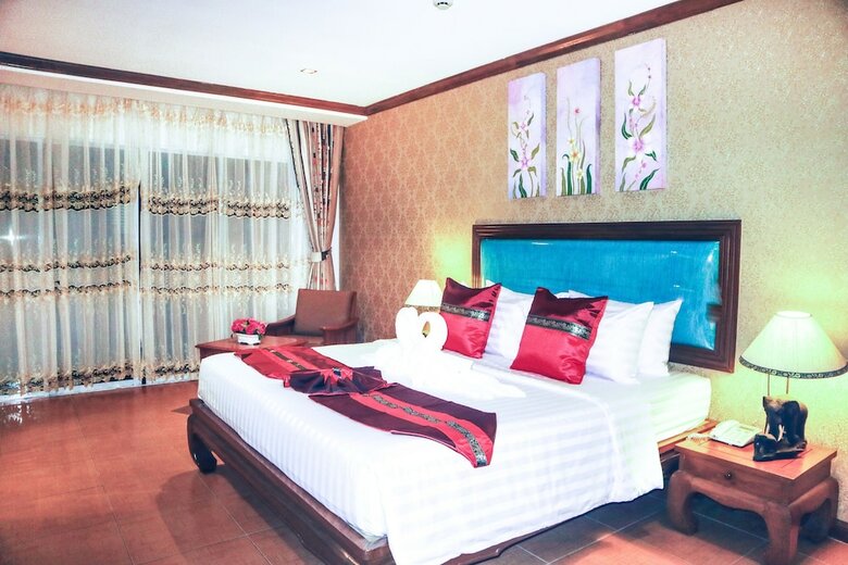 Aiyaree Place Hotel