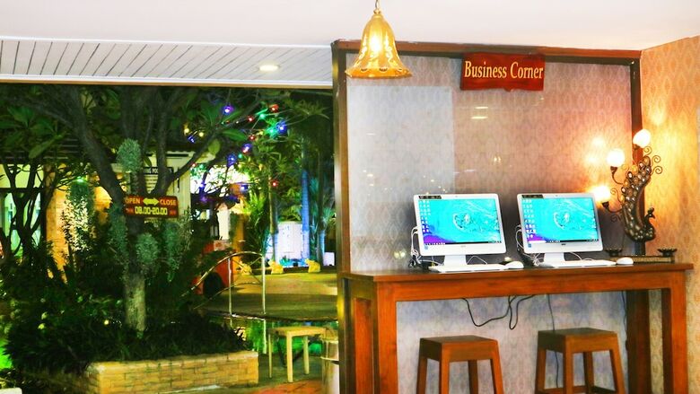 Aiyaree Place Hotel