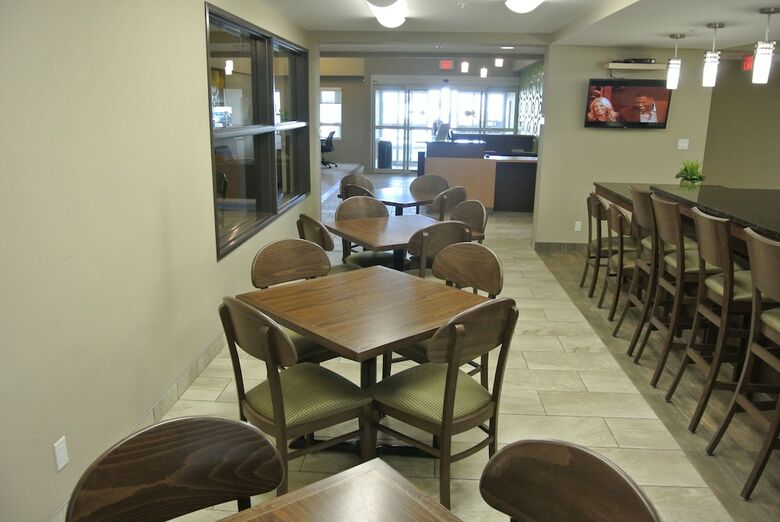 Hotel Super 8 By Wyndham Lloydminster