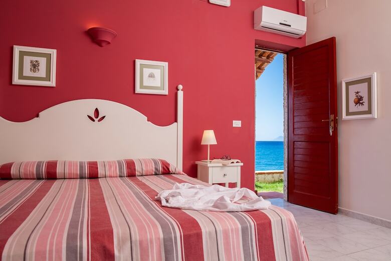 Hotel Th Gioiosa Marea - Capo Calav� Village