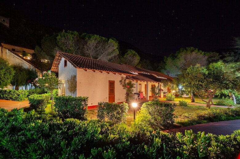 Hotel Th Gioiosa Marea - Capo Calav� Village