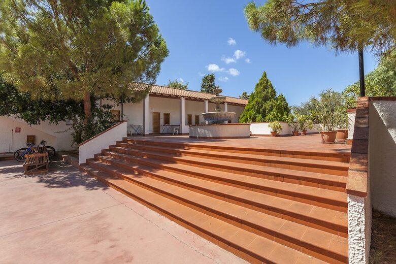 Hotel Th Gioiosa Marea - Capo Calav� Village