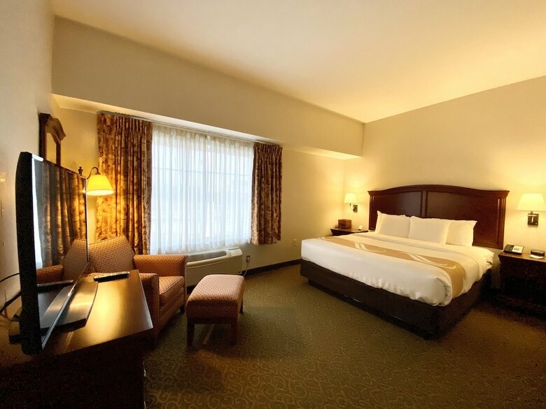 Quality Inn & Suites Evergreen Hotel