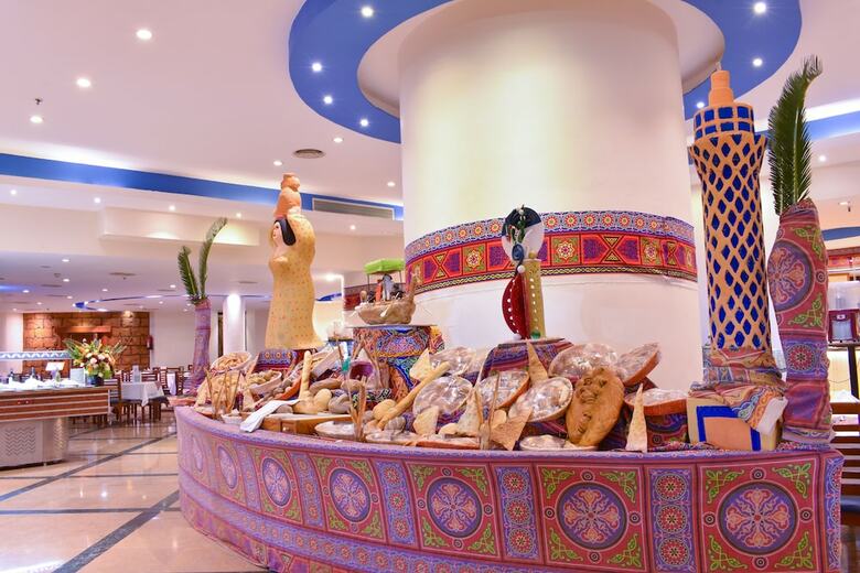 Hotel Parrotel Beach Resort