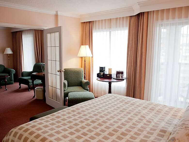 Hotel Grand Pacific