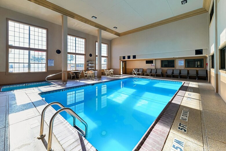 Hotel Quality Inn & Suites