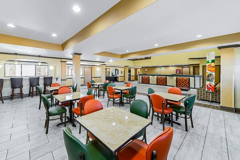 Hotel Quality Inn & Suites