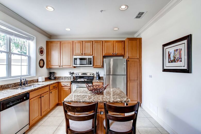 Advantage Vacation Homes