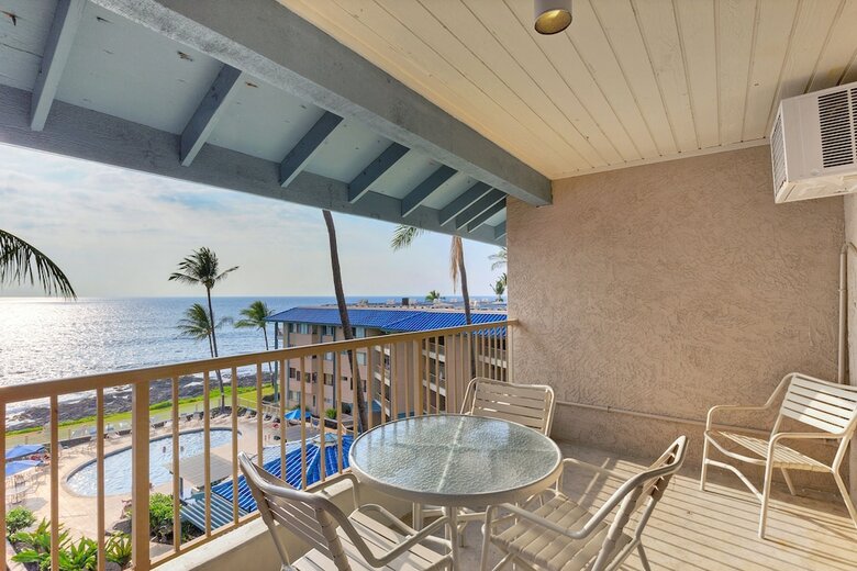 Castle Kona Reef, A Condominium Resort