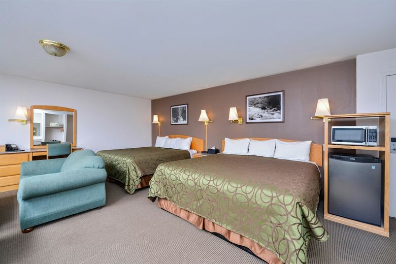 Hotel Canadas Best Value Inn Valemount
