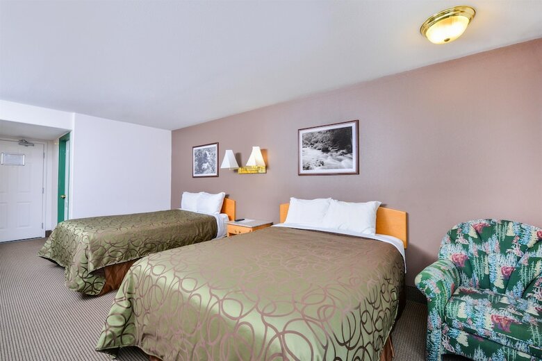 Hotel Canadas Best Value Inn Valemount