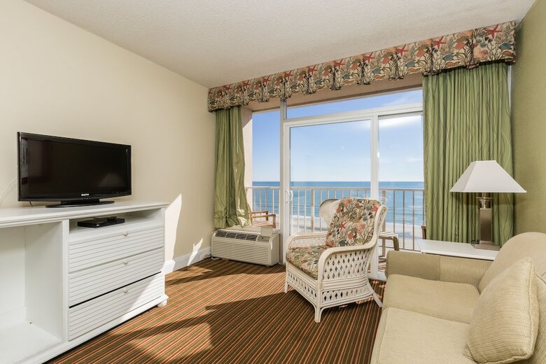 Maritime Beach Club By Capital Vacations