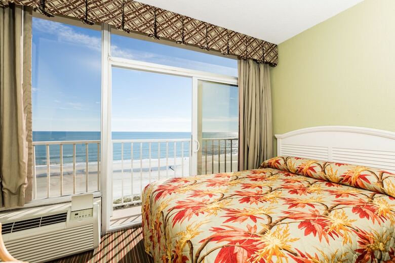 Maritime Beach Club By Capital Vacations