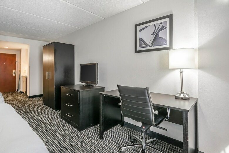 Hotel Comfort Inn University