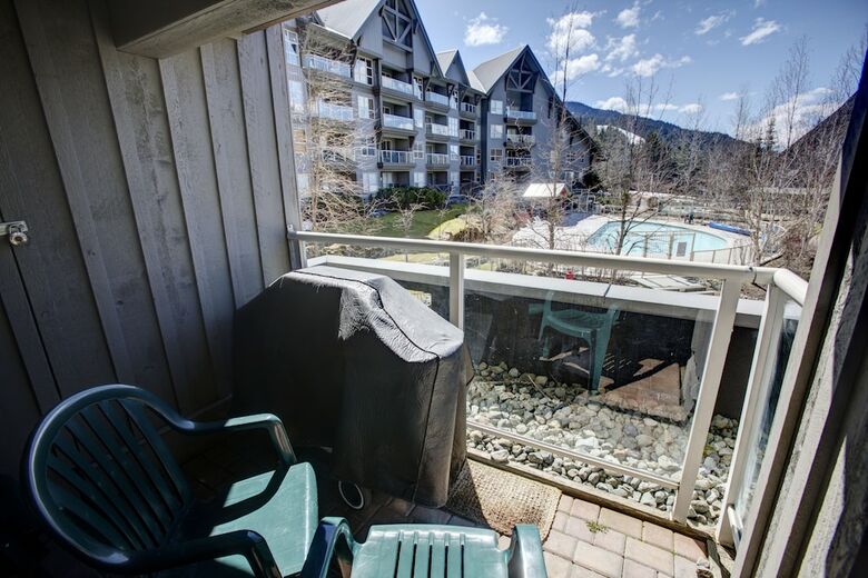 Resortquest At Aspens On Blackcomb
