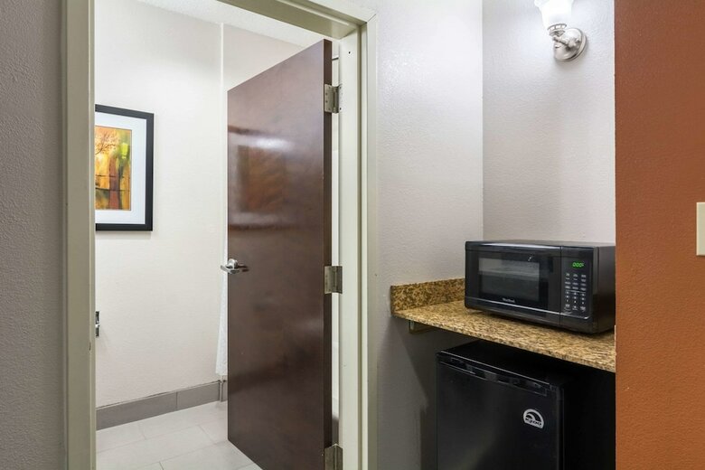 Hotel Quality Inn Warsaw Near Rappahannock River