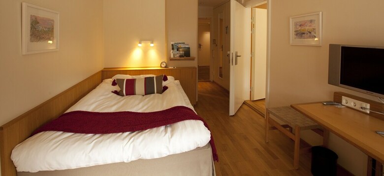Hotel Djur�n�set
