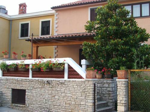 Apartment Plomin 1