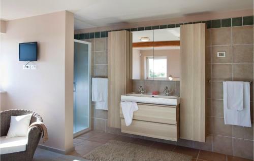 Holiday Home Cabrunici Cabrunici II