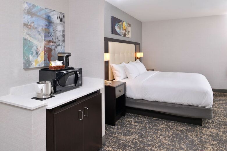 Hotel Doubletree By Hilton Utica