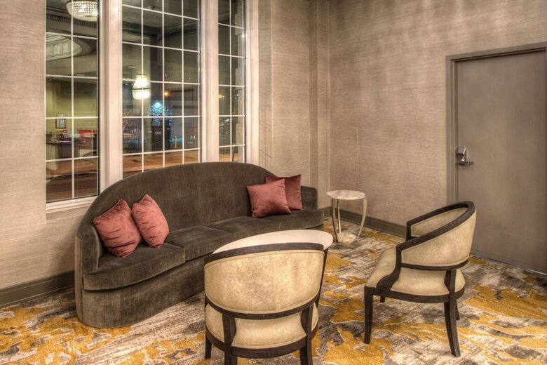 Hotel Doubletree By Hilton Utica