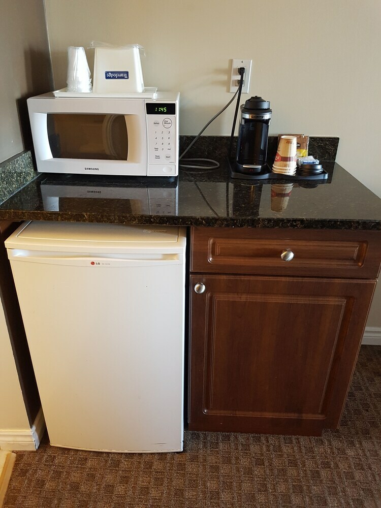 Motel Travelodge By Wyndham Kamloops Mountview