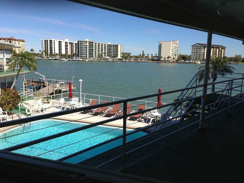 Hotel Ebb Tide