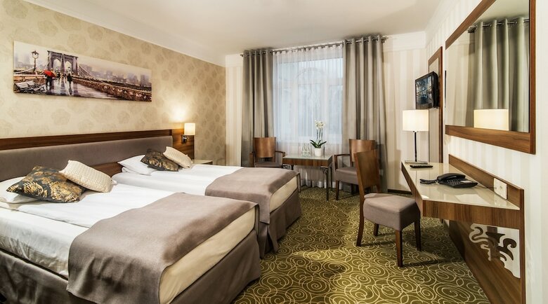 Hotel Lord Warsaw Airport