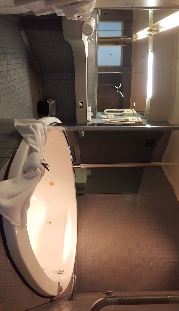 Alcamo Hotel & Conference Centre