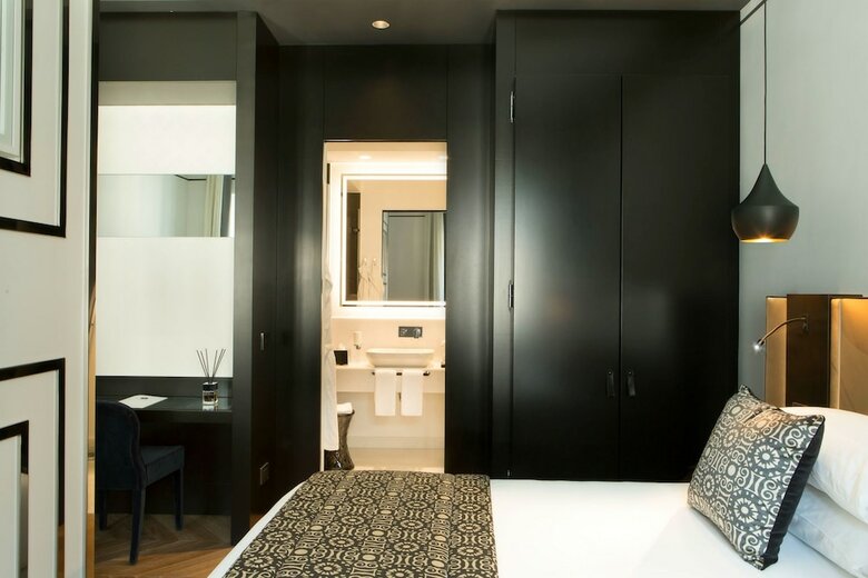 Hotel Corso 281 Luxury Suites
