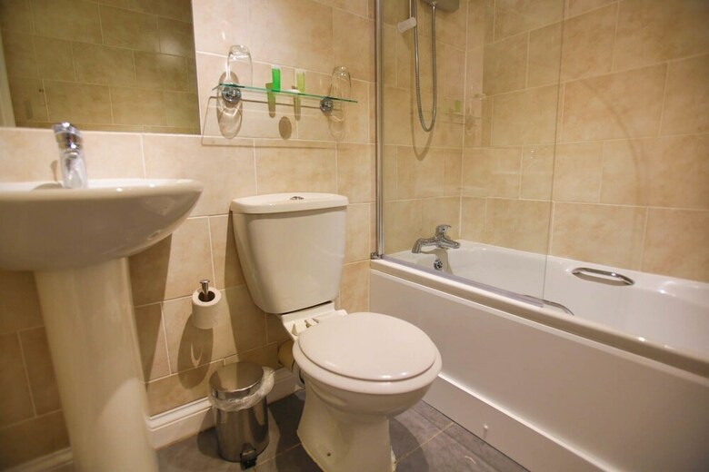Best Western Plus Oaklands Hotel