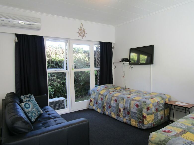 Beachside Sunnyvale Motel