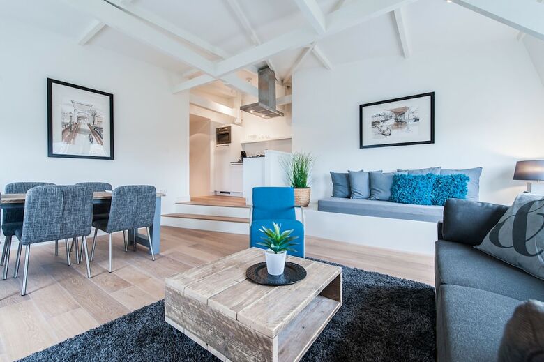 Short Stay Group Tropen Serviced Apartments