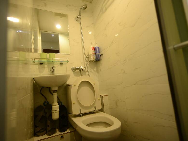 Hostal Kong Hing Guest House