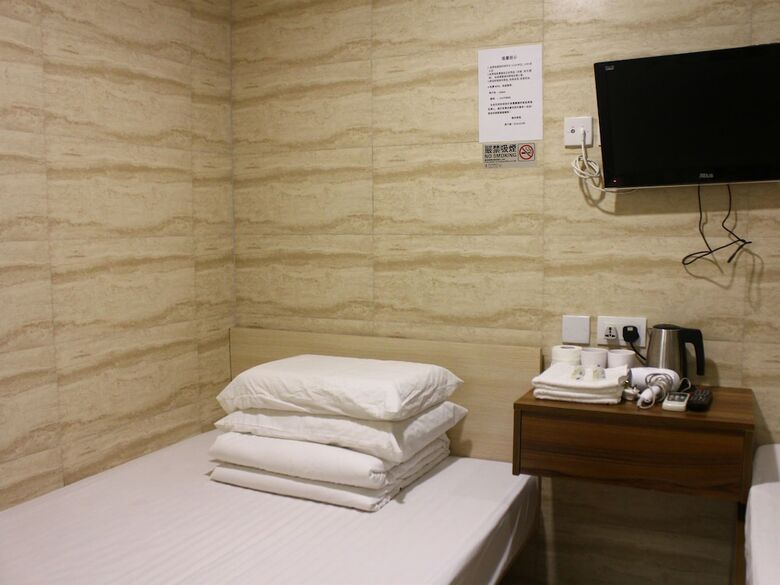 Hostal Kong Hing Guest House