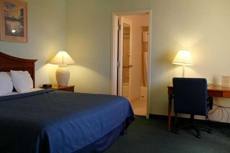Hotel Cocoa Beach Suites