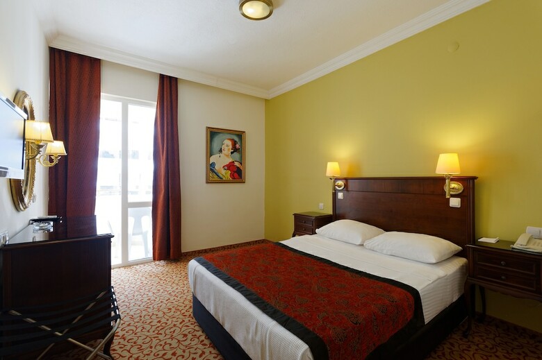 Hotel Antique Roman Palace
