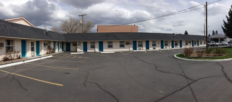 Rainbow Motel