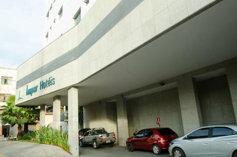 Hotel �mpar Su�tes Expominas