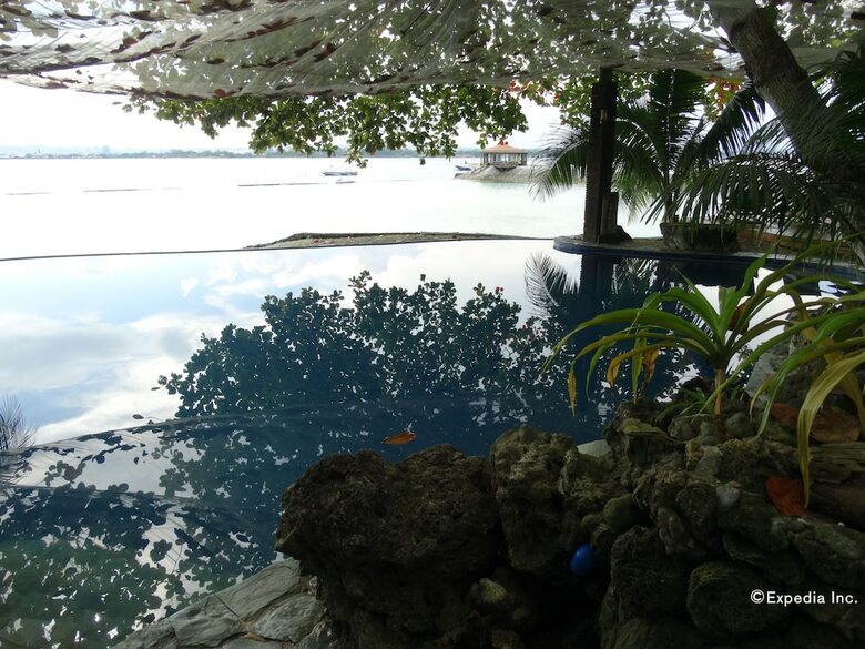 Hotel Chema's By The Sea