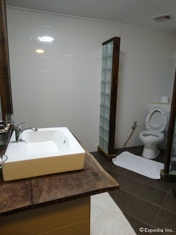 Hotel Chema's By The Sea
